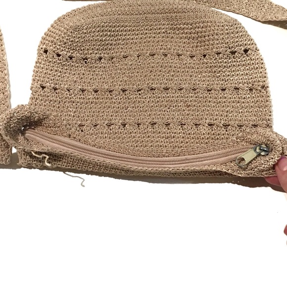 Beige Knit Shoulder Bag Purse Zipper Closure Boho Beach Woven Crochet Zip Cute - Picture 5 of 10